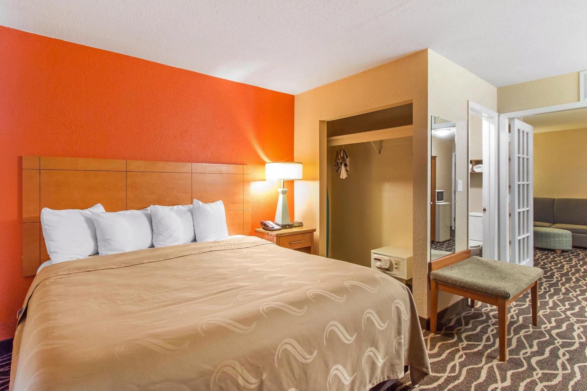 Hotel Quality & I-35 Near Frost Bank Center San Antonio